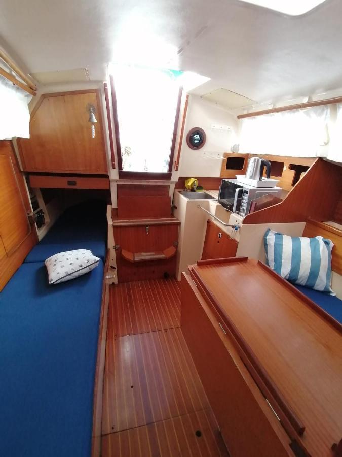 Cozy Sailboat In Barcelona!! No Showers Sant Adria de Besos Exterior foto