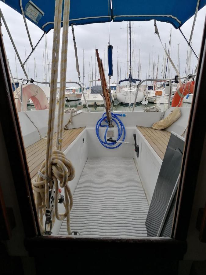 Cozy Sailboat In Barcelona!! No Showers Sant Adria de Besos Exterior foto